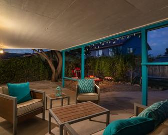 Wines, Vines, and Mines - A Block off Mainstreet in Historic Downtown Cottonwood - Cottonwood - Patio
