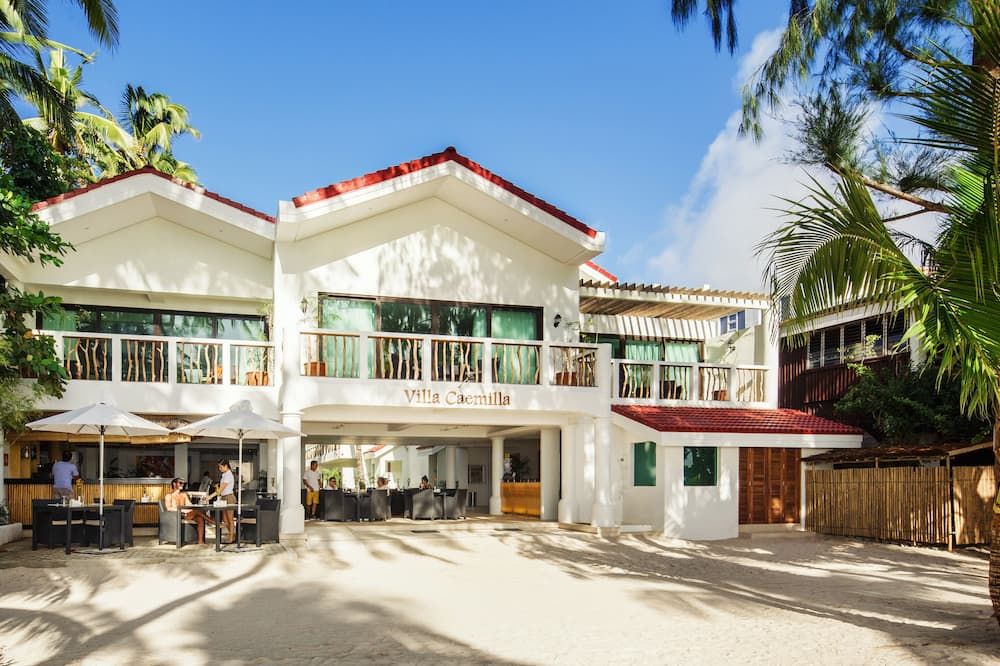 โรงแรมวิลล่าแคมิลลา บีชบูทีค - โบราเคย์ - อาคาร