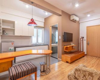 Golden Sunshine Villa Hotel and Travel - Hanoi