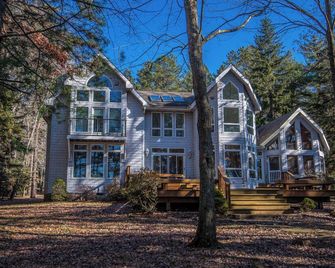 Sunset View - Swanton - Edificio