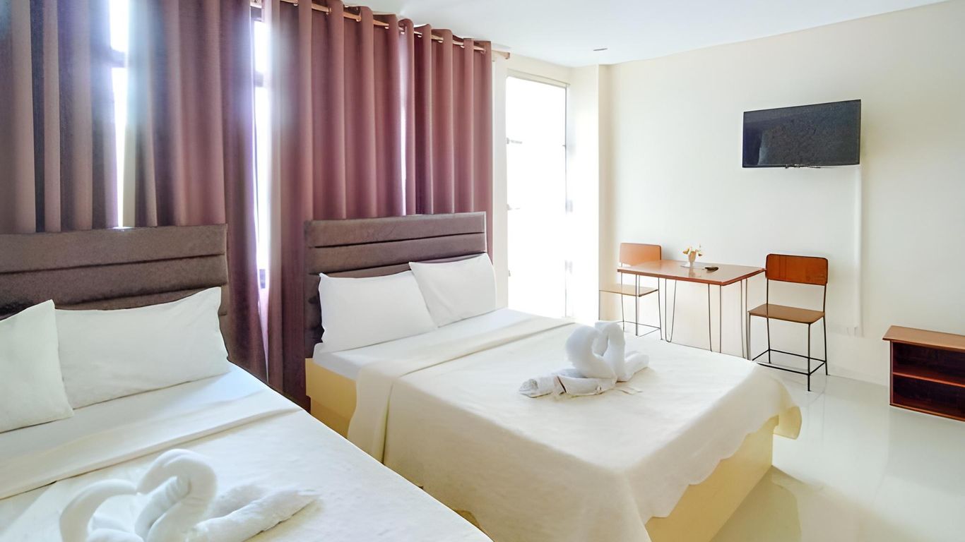 RedDoorz @ La Trinidad Pension House Aklan