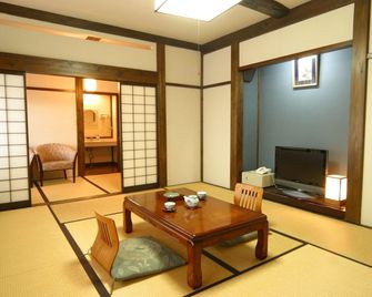 Ryokan Murayama - טקאיאמה - חדר אוכל