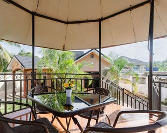 Cozy Tanzania - Daressalam - Balkon