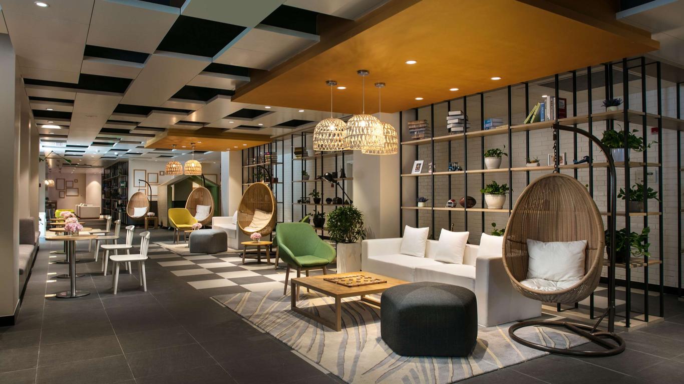 Campanile Shanghai Jing An