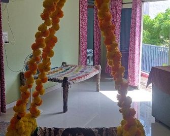 Arya Sadan Homestay - Mathura - Lobby