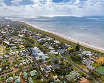 Sea Renity on Earnshaw - Busselton - Beach