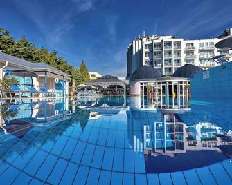 Hotel Silver - Hajduszoboszlo - Басейн