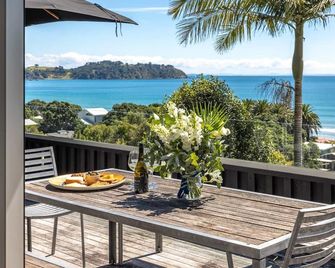 Black Bach - Stay Waiheke - Onetangi - Balcony