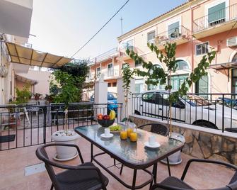 Down Town Apartment by Corfuescapes - Corfu - Balcony