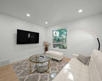 Commercial Drive Private Upper - Vancouver - Sala de estar