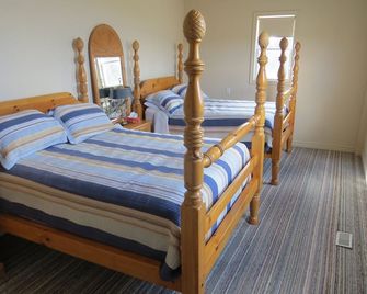Spacious & Beautiful Country Retreat - 2hrs frm Toronto - Flesherton - Bedroom