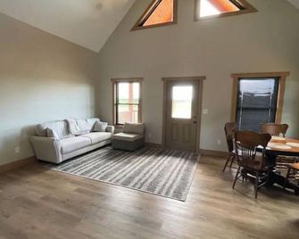 New Villa On The Bourbon Trail With Hot Tub-3 - Harrodsburg - Sala de estar