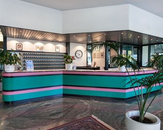 Cormoran Hotel - קתוליקה - דלפק קבלה