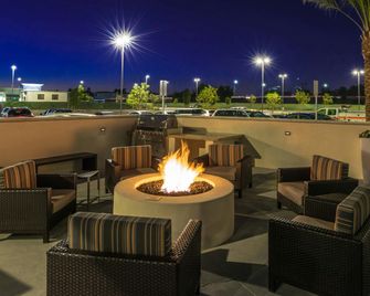 TownePlace Suites by Marriott Ontario Chino Hills - Chino Hills - Balkon