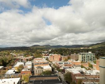 Mountain Gem | 10th floor Luxury Condo in Downtown, Amazing Views - Asheville - Outdoors view