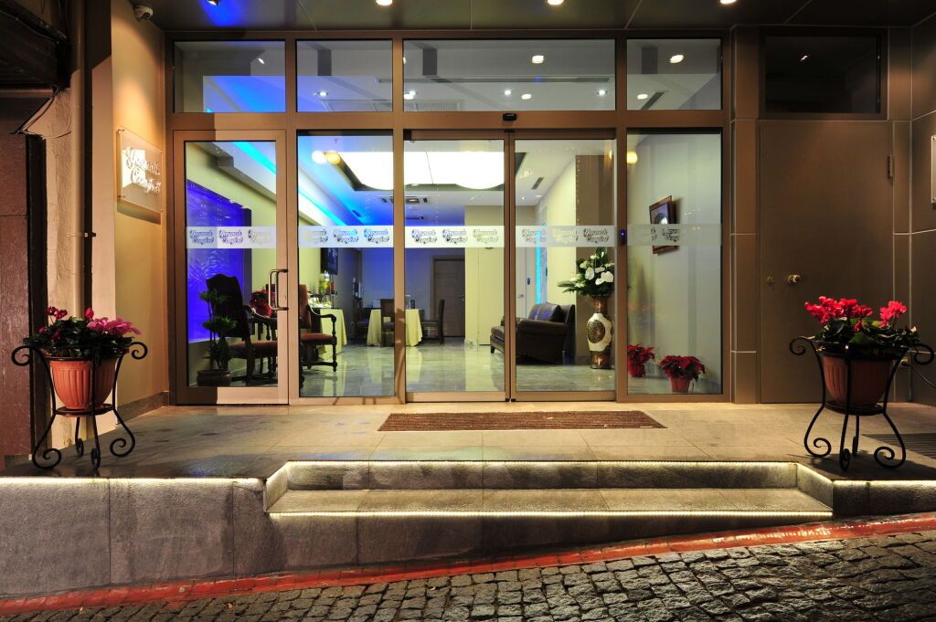 Yasmak Comfort Hotel