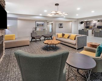 La Quinta Inn & Suites by Wyndham Ardmore - Ardmore - Lounge