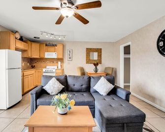 The Inn at Deep Canyon - Palm Desert - Obývací pokoj