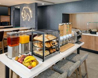 Hilton Garden Inn Buffalo Airport - Cheektowaga - Restaurante