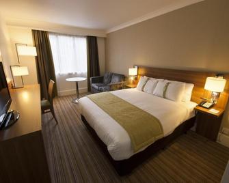 Holiday Inn Cardiff - North M4 - Cardiff - Bedroom