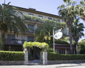 Hotel Mignon - Forte dei Marmi - Building