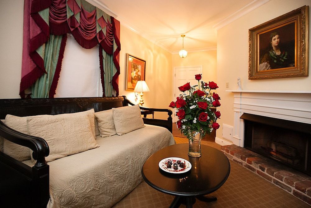 Monmouth Historic Inn - Natchez - Salon