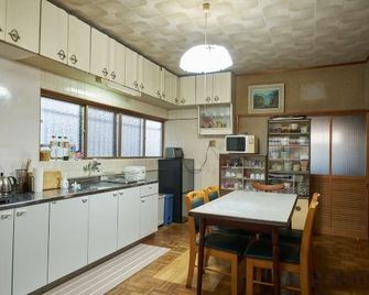 Vacation Rentals -Ryu- - Nachikatsuura - Kitchen