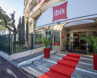 ibis Cannes Plage La Bocca - Cannes - Building