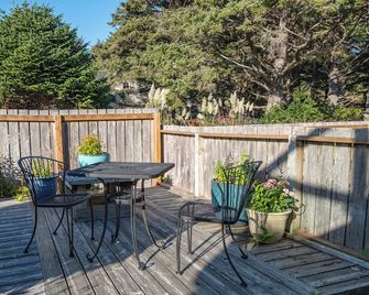 Tern Inn North- Private Suite-Close to Beach-Fireplace-Peaceful - Cannon Beach - Balkon