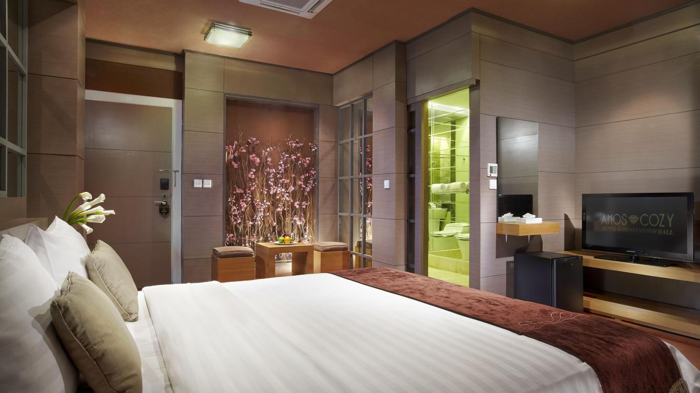 Amos Cozy Hotel Melawai