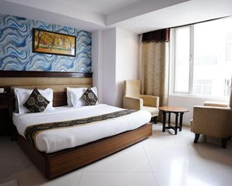 The Grand Radiant Hotel - Lucknow - Bedroom