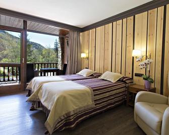 Hotel La Coma - Setcases - Bedroom