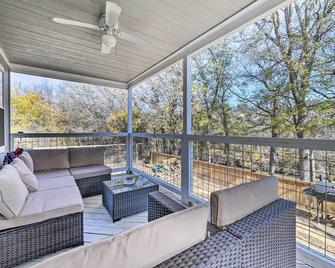 Bright Brownwood Home with On-Site River Access! - Brownwood - Balcony