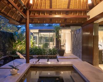 Kayumanis Nusa Dua Private Villa & Spa - South Kuta