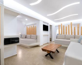 Liana Beach Hotel & Spa - Agios Prokopios - Living room