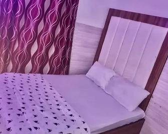 Ocean Palace Guest Inn - Kano - Bedroom