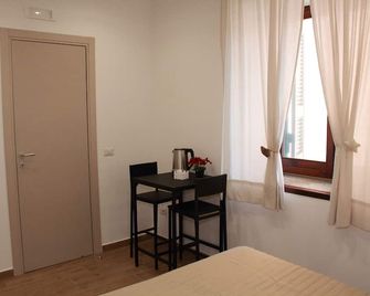 B&B Allerìa Pozzuoli - Pozzuoli - Dining room