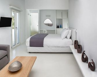 May Seven Suites - Adults Only - Megalochori