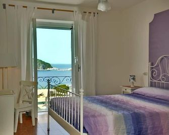 Casa Antonio - Barano d'Ischia - Спальня