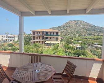 Hotel Grotte - Patti - Balcony