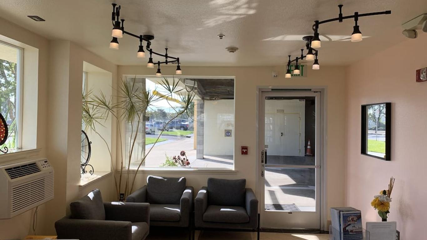 Airport Inn