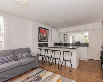 Flat 2, 158 Abingdon Road - Oxford - Cuina