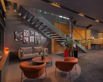 Four Points by Sheraton Barcelona Diagonal - Barcelona - Lobby