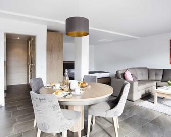 Modern apartment with upscale amenities - Montabaur - Essbereich