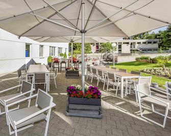 Novotel Suites Genève Aéroport - Ginevra - Patio