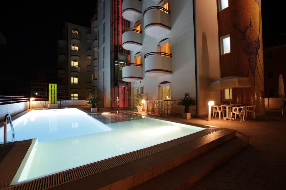Hotel Coppe Jesolo - יסולו - בריכה