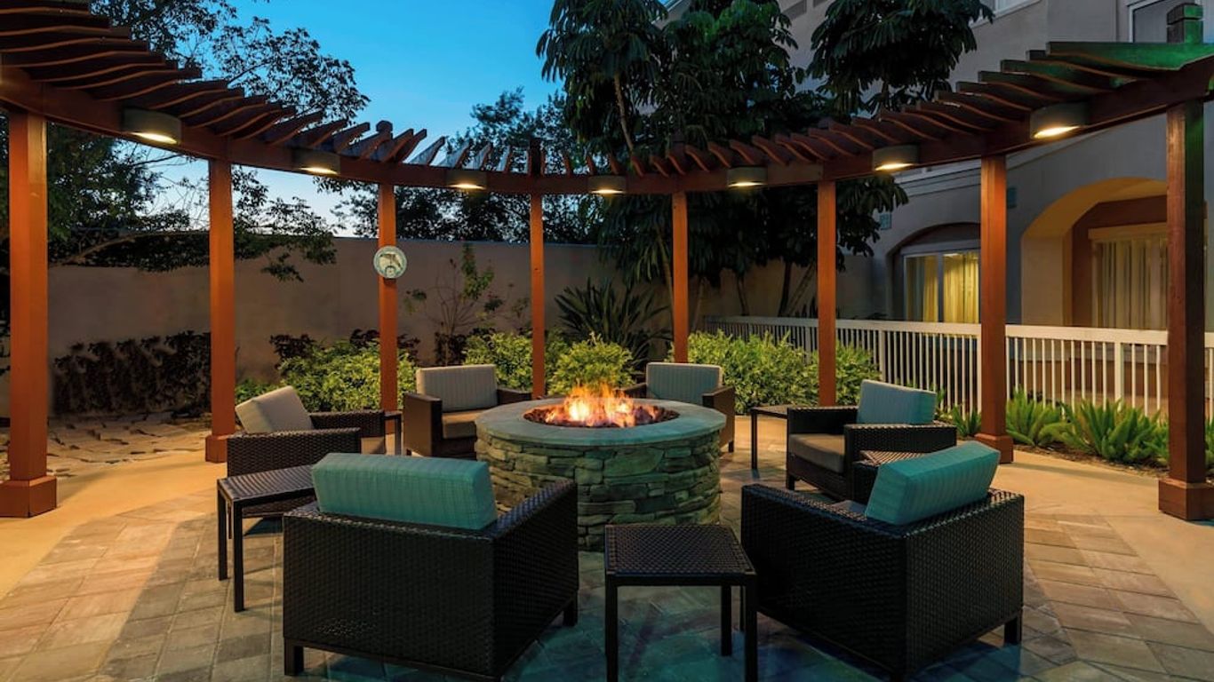 Courtyard by Marriott Fort Myers at I-75 and Gulf Coast Town Center