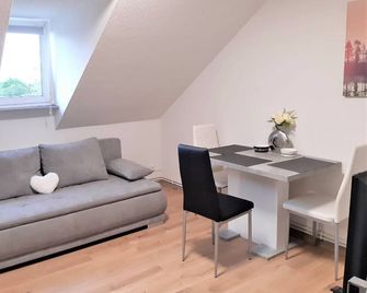 Comfort Stay Basel Aiport 3B46 - Saint-Louis - Sala de estar