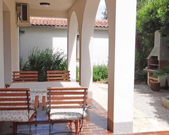 Apartman Magasic - Krk - Innenhof