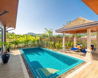 Rawayana West Villas & Kids Park - Rawai - Pool